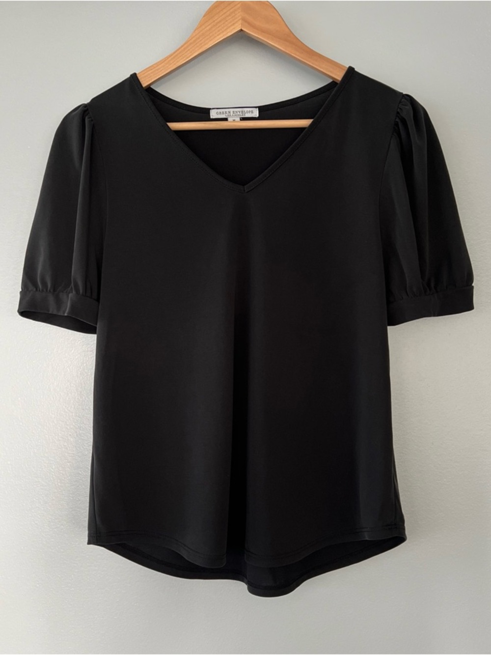 Green Envelope Black V-Neck Puff Sleeve Blouse